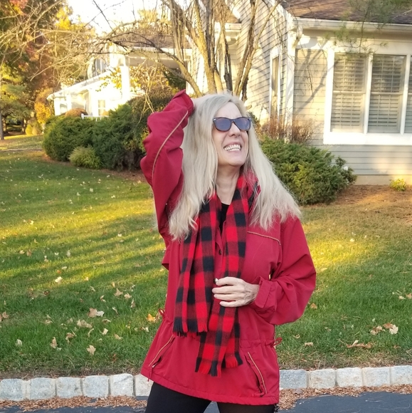 L. L. Bean Mountain Classic Red Anorak with New Buffalo Plaid Scarf, Small, $54 - Picture 3 of 17